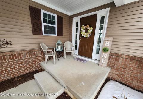 1208 Wineleaf Ln, Dewitt, MI 48820 photo 2