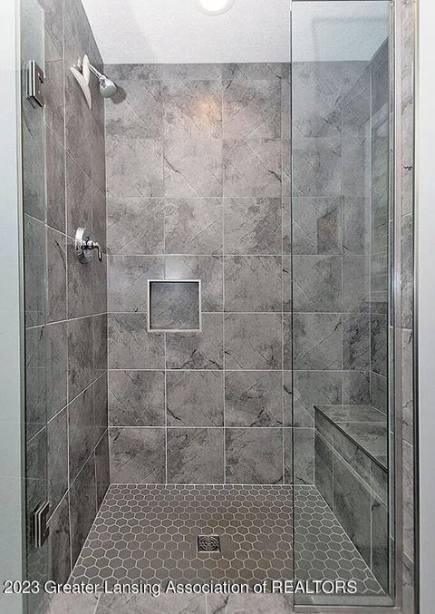 1208 Wineleaf Ln, Dewitt, MI 48820 photo 19