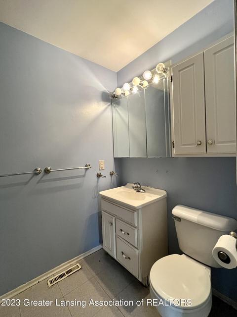 4123 Heathgate Dr, Lansing, MI 48911 photo 21
