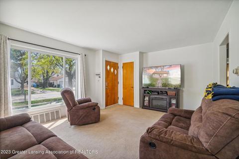 3918 Alpha St, Lansing, MI 48910 photo 7