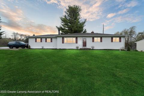 571 S Creyts Rd, Dimondale, MI 48821