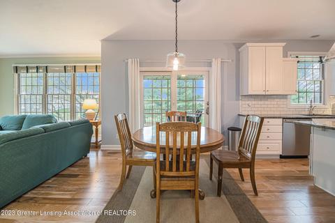 11810 Silverspring Dr, Dewitt, MI 48820 photo 14