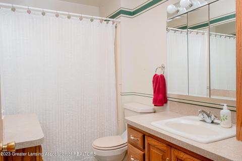 7824 Bancroft Rd, Bancroft, MI 48414 photo 12