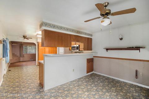 6421 E Lake Dr, Haslett, MI 48840 photo 8