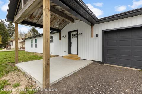 378 Third St, Sunfield, MI 48890 photo 10