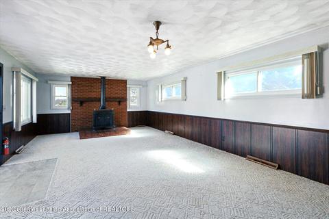 311 E Madison St, Dewitt, MI 48820 photo 14