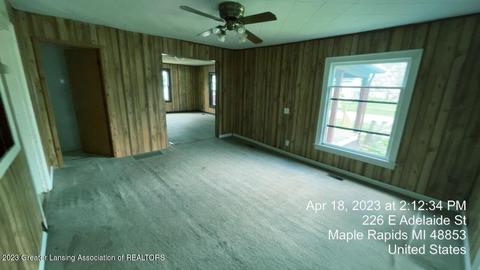 226 E Adelaide St, Maple Rapids, MI 48853 photo 9