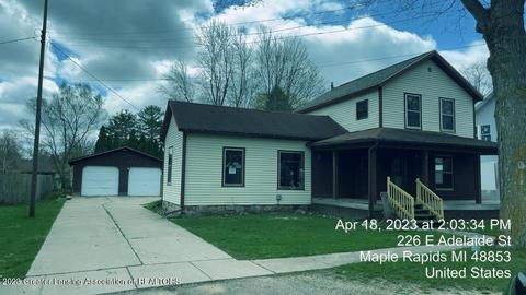 226 E Adelaide St, Maple Rapids, MI 48853