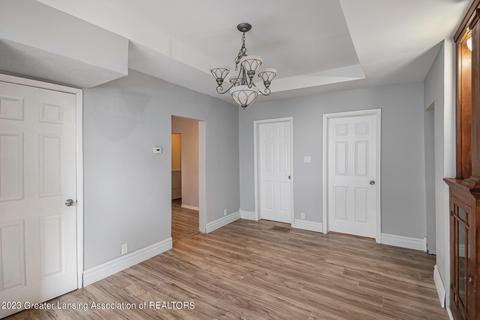 417 Huron St, Lansing, MI 48915 photo 9