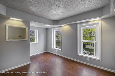 417 Huron St, Lansing, MI 48915 photo 26