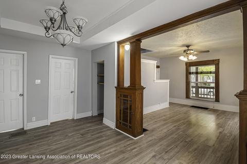 417 Huron St, Lansing, MI 48915 photo 4