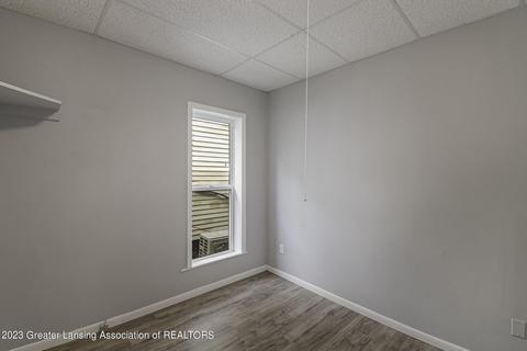 417 Huron St, Lansing, MI 48915 photo 22