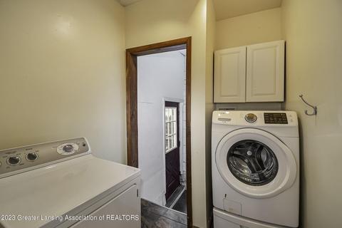 417 Huron St, Lansing, MI 48915 photo 15