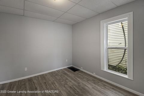 417 Huron St, Lansing, MI 48915 photo 20