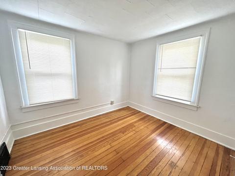 533 E Mt Hope Ave, Lansing, MI 48910 photo 25