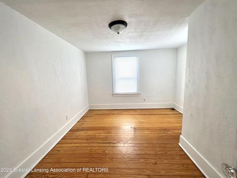 533 E Mt Hope Ave, Lansing, MI 48910 photo 23