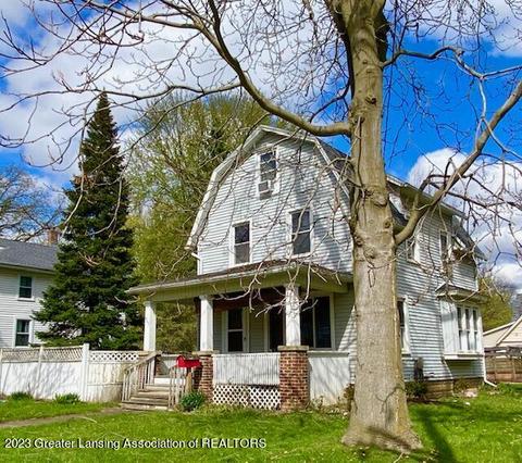 409 S Lansing St, Saint Johns, MI 48879