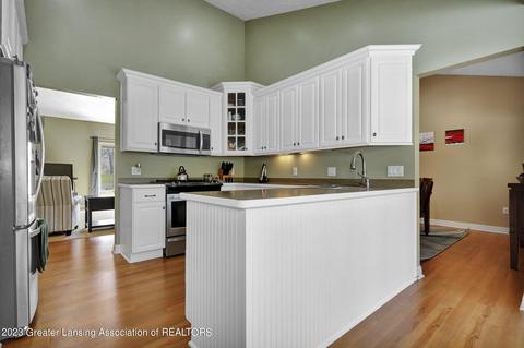 620 Pine Ridge Dr, Dewitt, MI 48820 photo 18