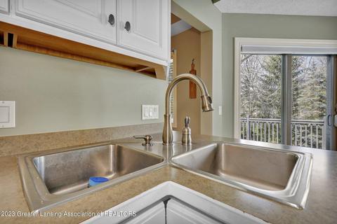 620 Pine Ridge Dr, Dewitt, MI 48820 photo 20