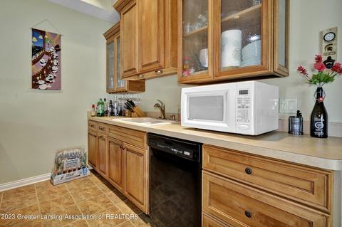 620 Pine Ridge Dr, Dewitt, MI 48820 photo 42