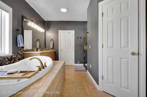 620 Pine Ridge Dr, Dewitt, MI 48820 photo 26