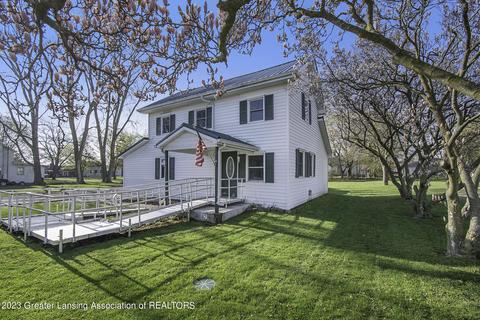 922 Emerson St, Ithaca, MI 48847 photo 4