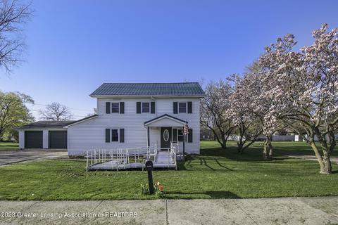 922 Emerson St, Ithaca, MI 48847 photo 3