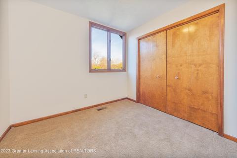 4474 Comanche Dr, Okemos, MI 48864 photo 21