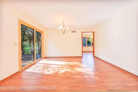 4474 Comanche Dr, Okemos, MI 48864 photo 14