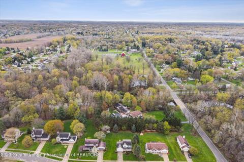 3975 Camperdown Dr, Lansing, MI 48911 photo 60