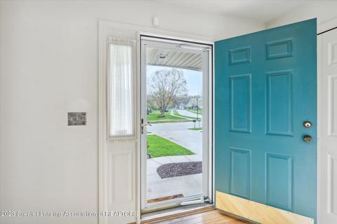 3975 Camperdown Dr, Lansing, MI 48911 photo 4