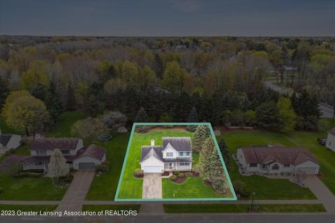 3975 Camperdown Dr, Lansing, MI 48911 photo 2