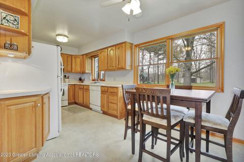 14712 Turner Rd, Dewitt, MI 48820 photo 6