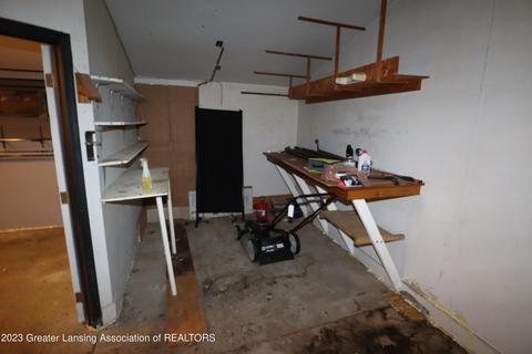 3906 Limerick Cir, Lansing, MI 48911 photo 47