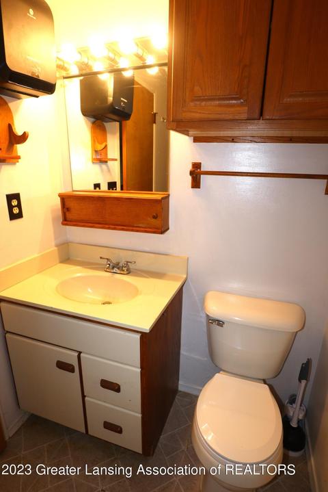 3906 Limerick Cir, Lansing, MI 48911 photo 28