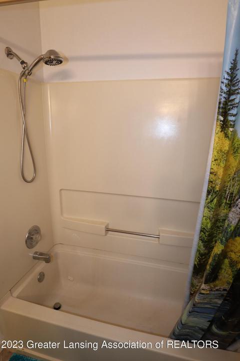 3906 Limerick Cir, Lansing, MI 48911 photo 27