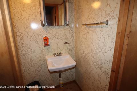 3906 Limerick Cir, Lansing, MI 48911 photo 35