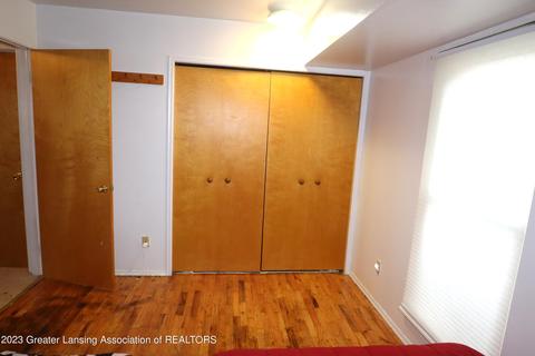 3906 Limerick Cir, Lansing, MI 48911 photo 18