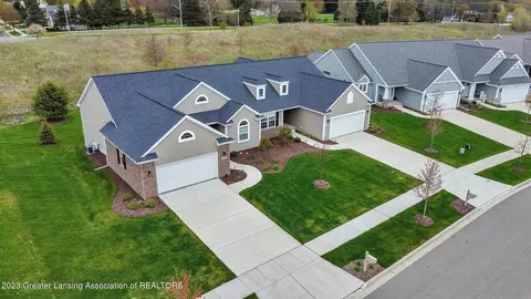 1207 Wineleaf Ln # 42, Dewitt, MI 48820