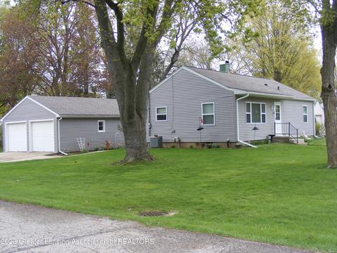 201 Kimbark Ave, Eaton Rapids, MI 48827
