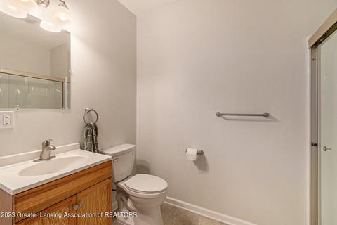 5311 Thames Dr, Haslett, MI 48840 photo 57