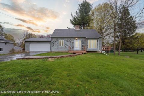 321 E Jefferson St, Dimondale, MI 48821 photo 1