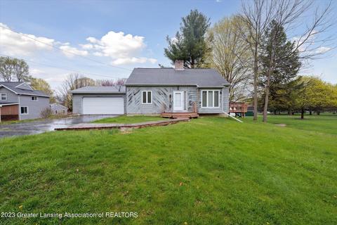 321 E Jefferson St, Dimondale, MI 48821 photo 2