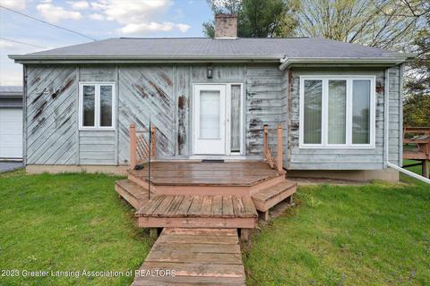 321 E Jefferson St, Dimondale, MI 48821 photo 4