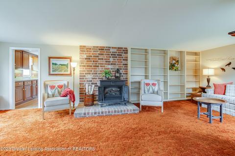 435 E Washington St, Dimondale, MI 48821 photo 5