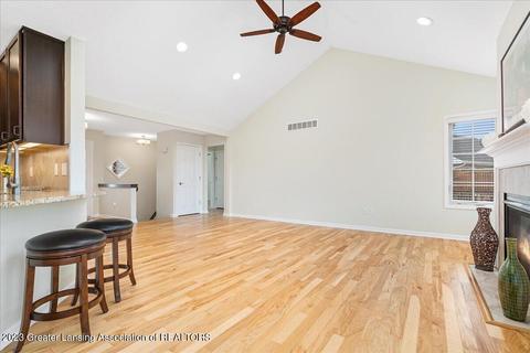 1240 Lobelia Ln, Dewitt, MI 48820 photo 9
