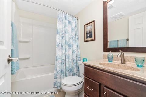 1240 Lobelia Ln, Dewitt, MI 48820 photo 18