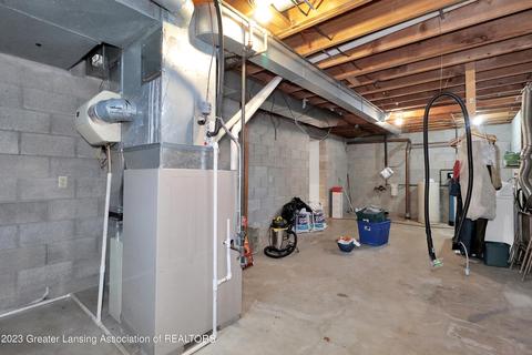121 S Madison St, Perry, MI 48872 photo 23