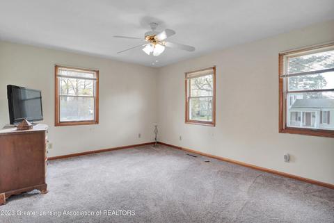 121 S Madison St, Perry, MI 48872 photo 13
