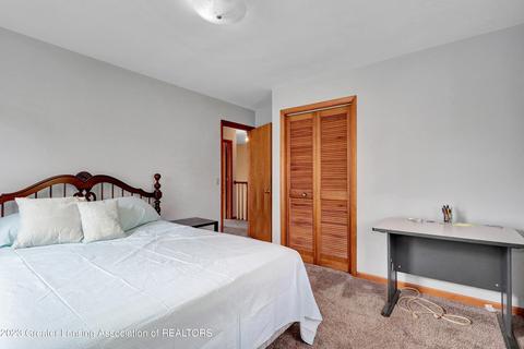 121 S Madison St, Perry, MI 48872 photo 18